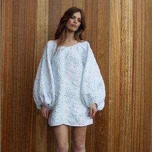 Arianne Elegant White Floral Long Sleeve Dress